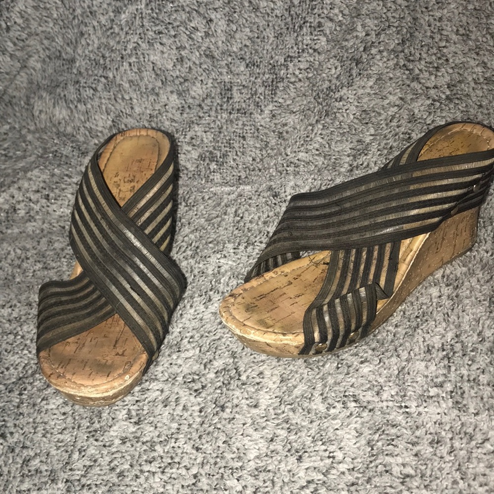 Wedge shoes
